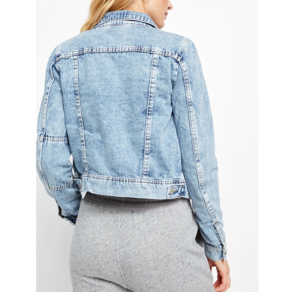Free People Rumors Denim Jacket Medium Light Wash Distress Cropped Jean Trucker - Picture 2 of 9